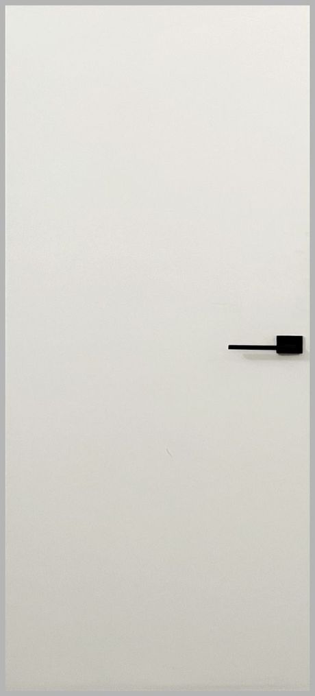 Межкомнатная дверь скрытого монтажа Инвизибл-4 (внутреннее открывание) Матовый хром Скрытые двери (Бипи Дорс)